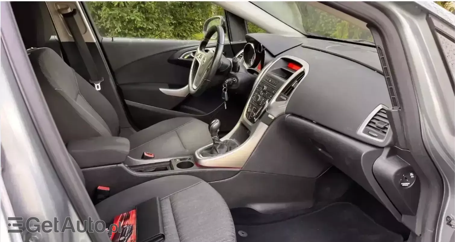 OPEL Astra 1.7 CDTI Caravan DPF Edition