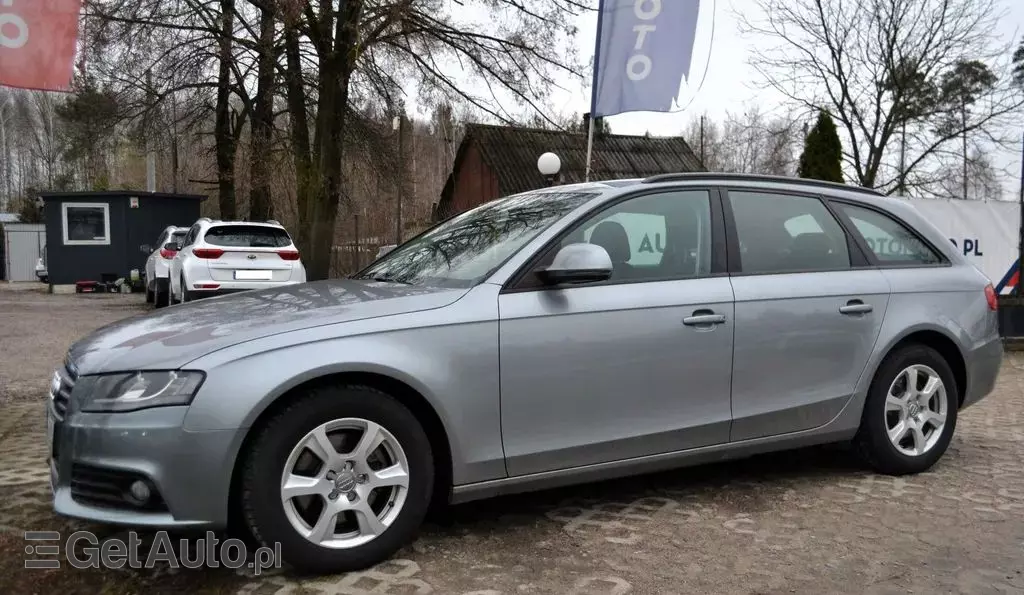 AUDI A4 