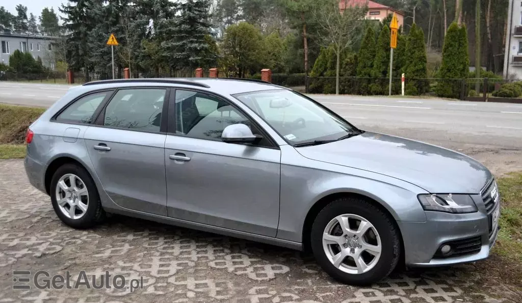 AUDI A4 