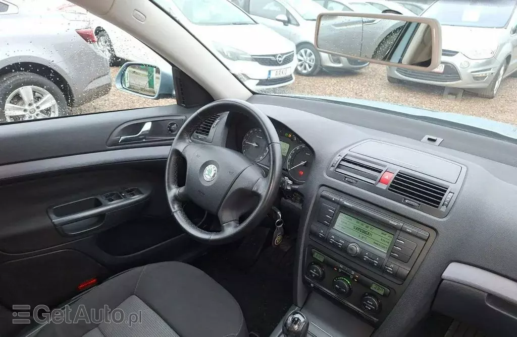 SKODA Octavia 