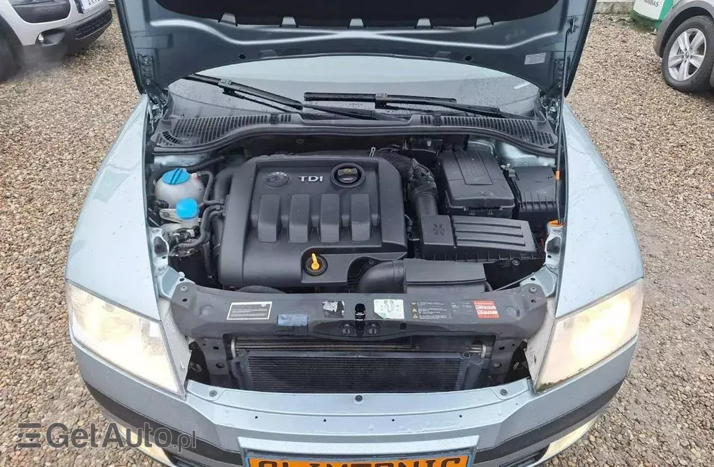 SKODA Octavia 