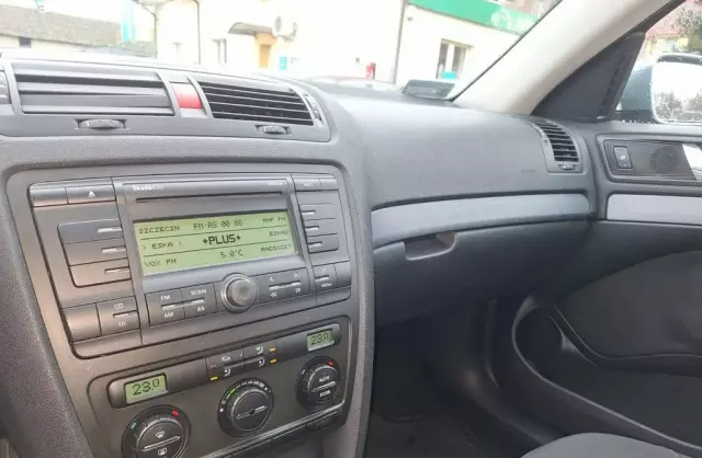 SKODA Octavia 