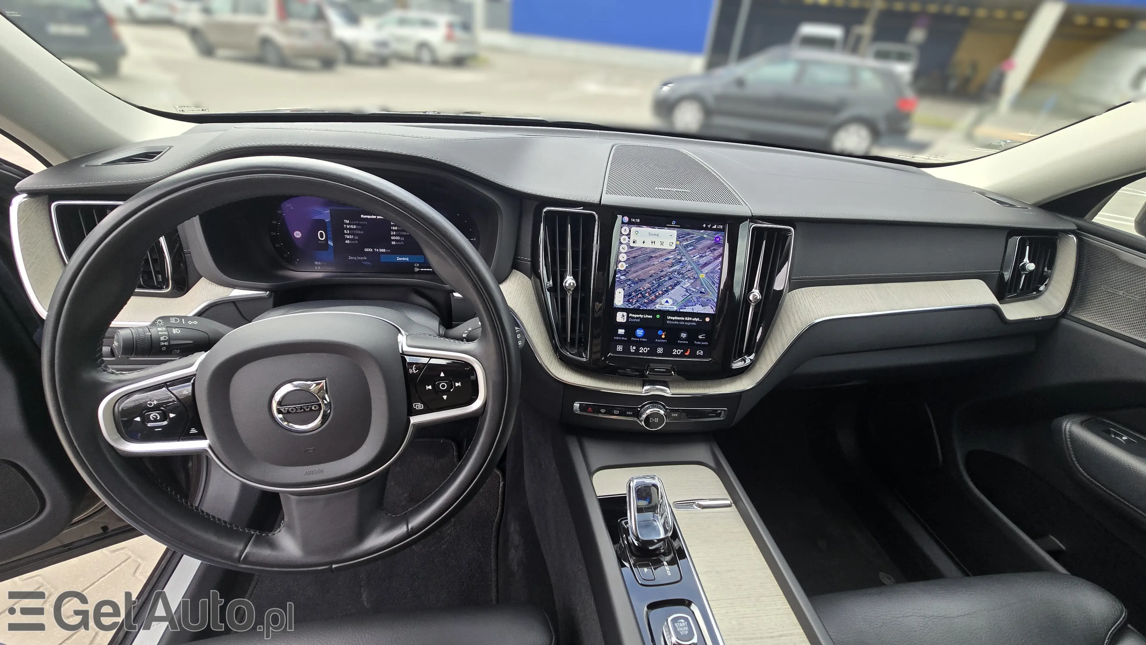 VOLVO XC60 