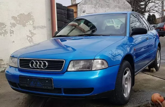 AUDI A4 