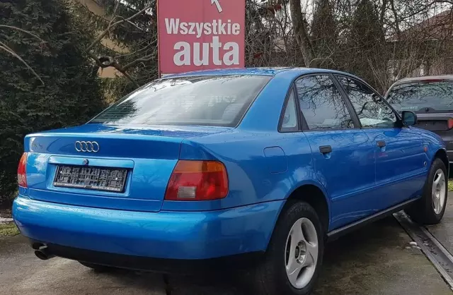 AUDI A4 