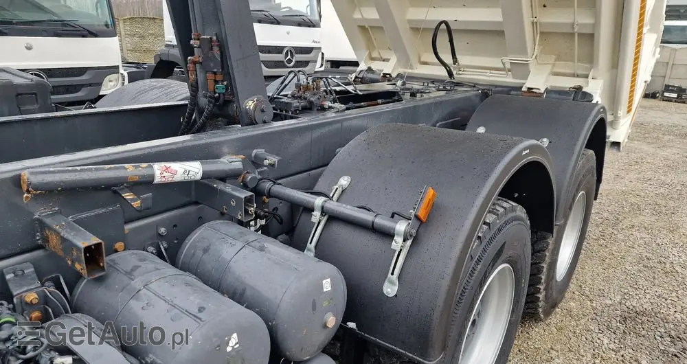 SCANIA P420 8x4 Hydroburta , Meller kiper , Manual 