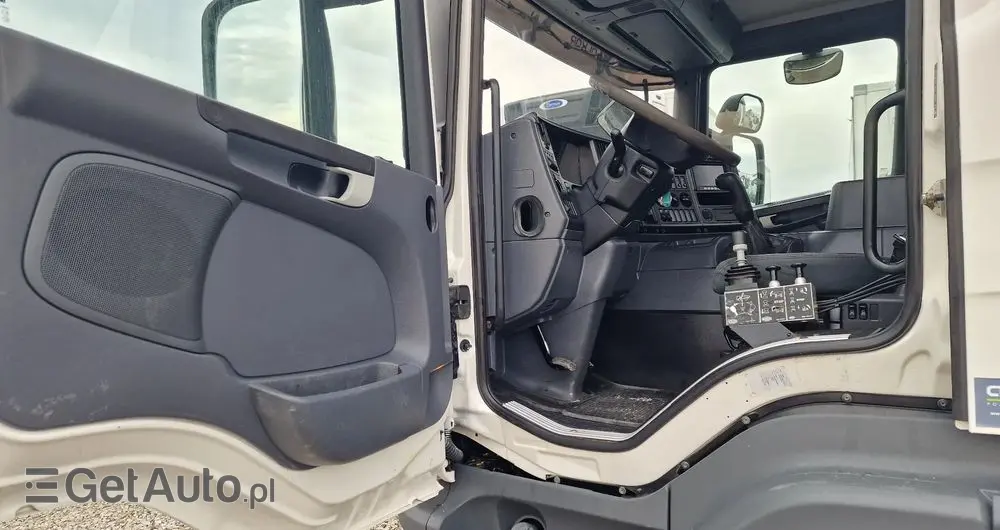 SCANIA P420 8x4 Hydroburta , Meller kiper , Manual 