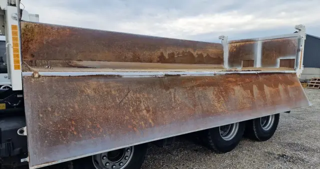 SCANIA P420 8x4 Hydroburta , Meller kiper , Manual 