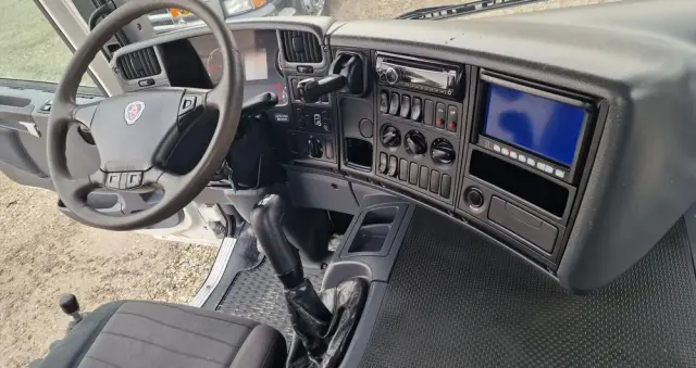 SCANIA P420 8x4 Hydroburta , Meller kiper , Manual 