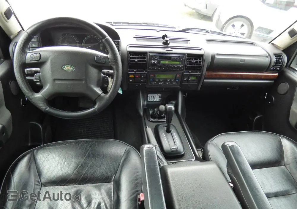 LAND ROVER Discovery 