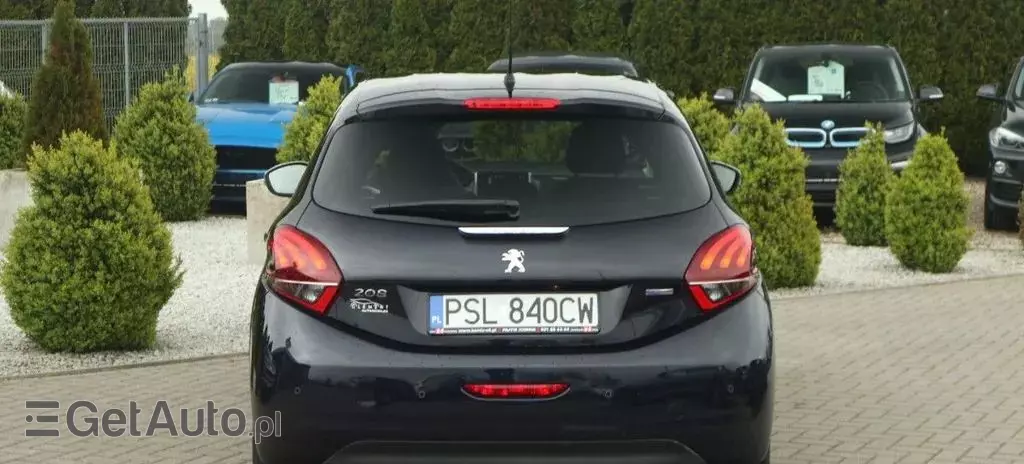 PEUGEOT 208 