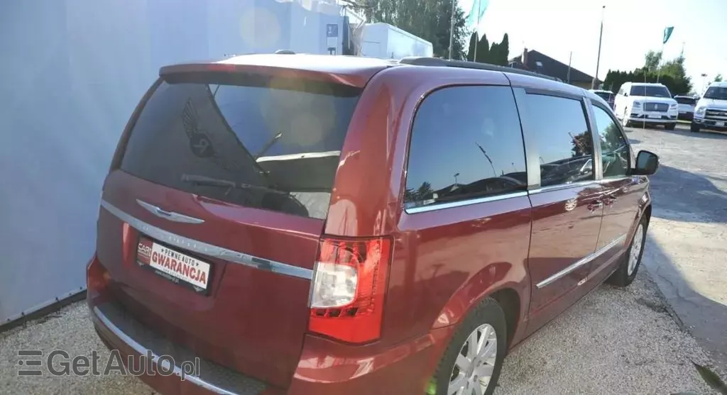 CHRYSLER Town & Country 