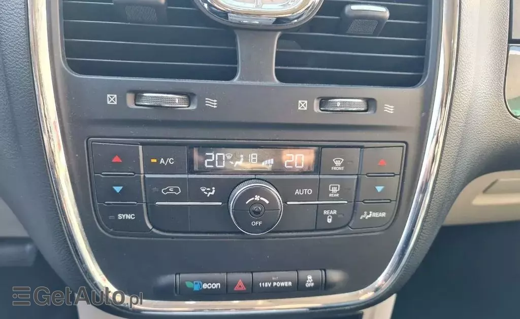 CHRYSLER Town & Country 