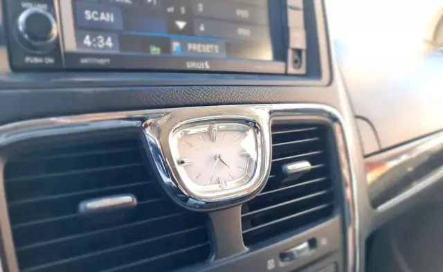 CHRYSLER Town & Country 