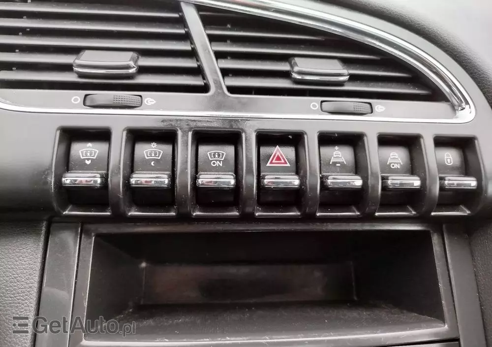 PEUGEOT 3008 E-HDi 115 ETG6 Stop&Start Allure