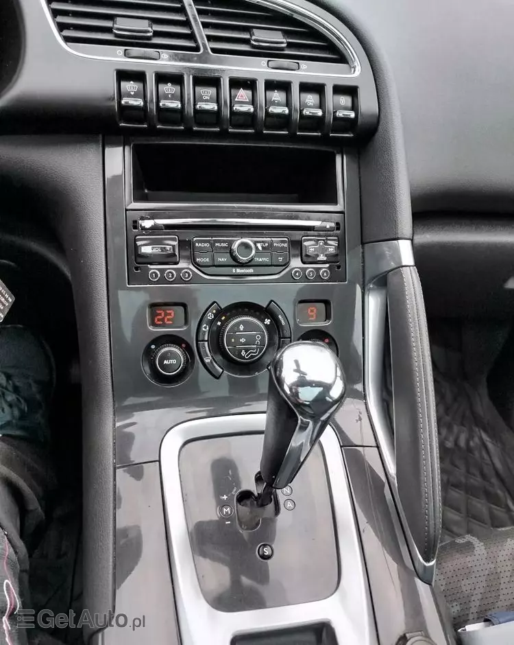 PEUGEOT 3008 E-HDi 115 ETG6 Stop&Start Allure