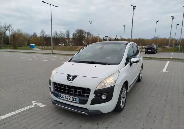 PEUGEOT 3008 E-HDi 115 ETG6 Stop&Start Allure