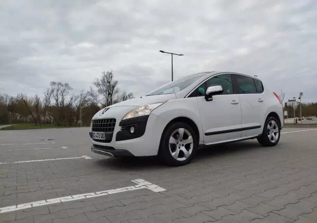 PEUGEOT 3008 E-HDi 115 ETG6 Stop&Start Allure
