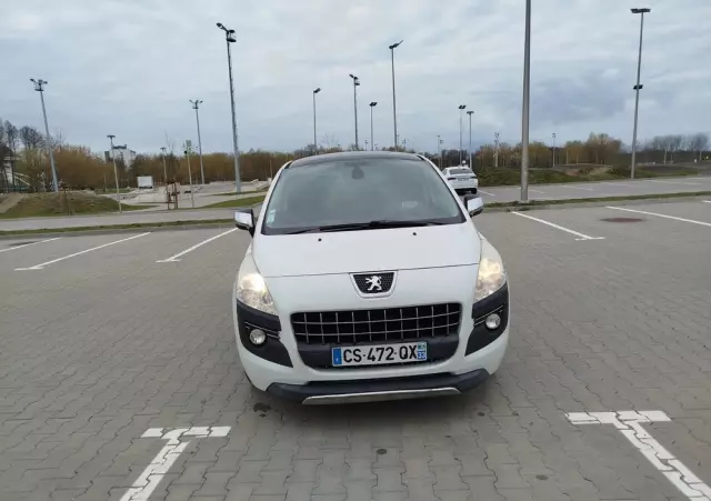 PEUGEOT 3008 E-HDi 115 ETG6 Stop&Start Allure