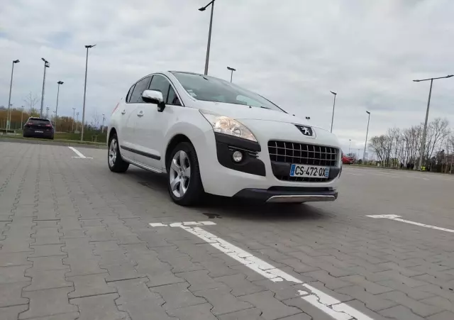 PEUGEOT 3008 E-HDi 115 ETG6 Stop&Start Allure