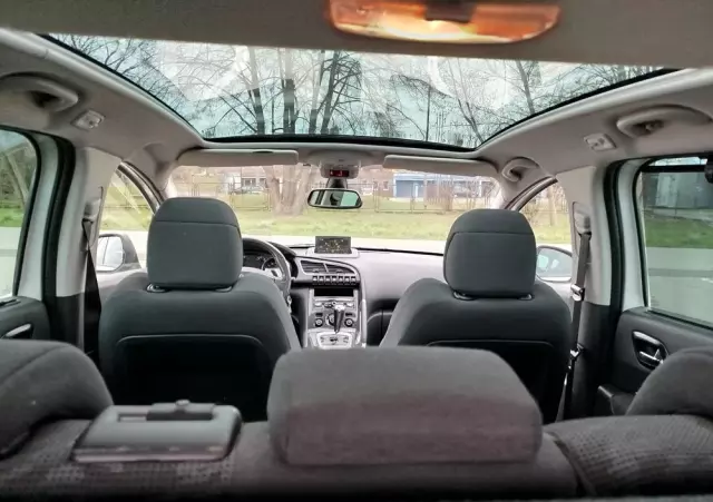 PEUGEOT 3008 E-HDi 115 ETG6 Stop&Start Allure