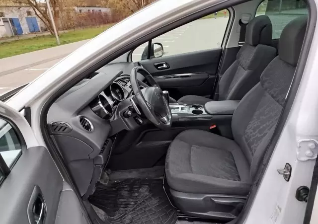 PEUGEOT 3008 E-HDi 115 ETG6 Stop&Start Allure