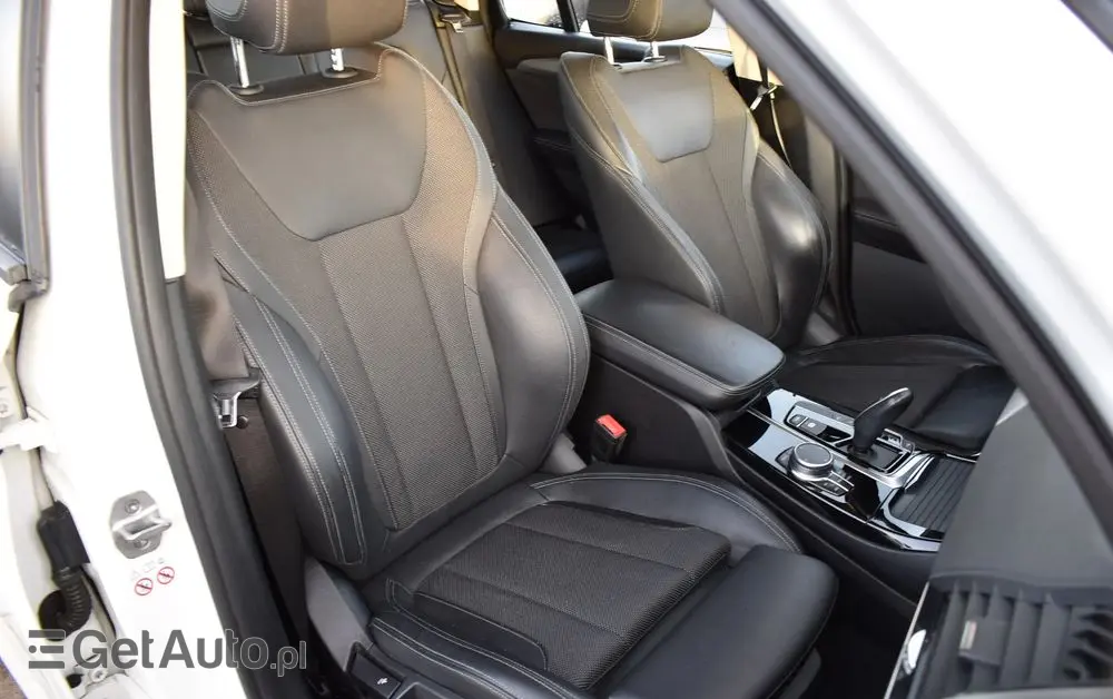 BMW X3 XDrive20i GPF Advantage