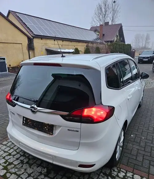 OPEL Zafira 