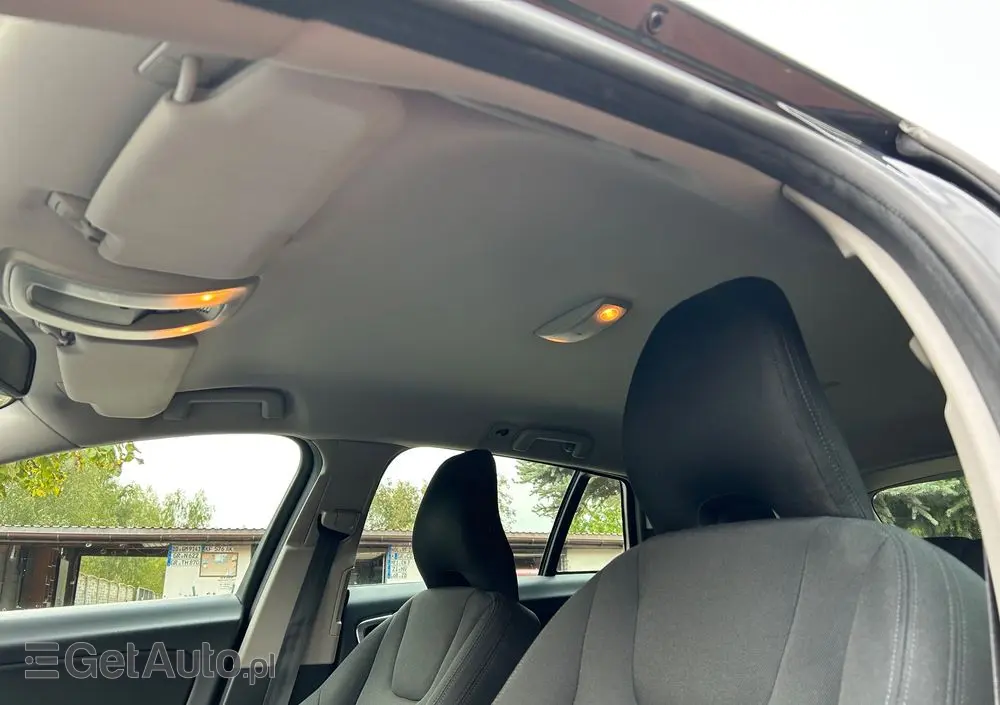 VOLVO V60 DRIVe