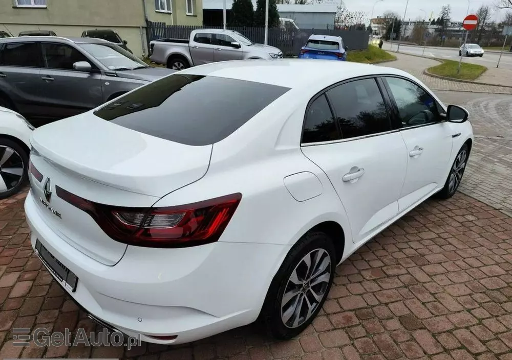 RENAULT Megane 1.3 TCe Intens EDC