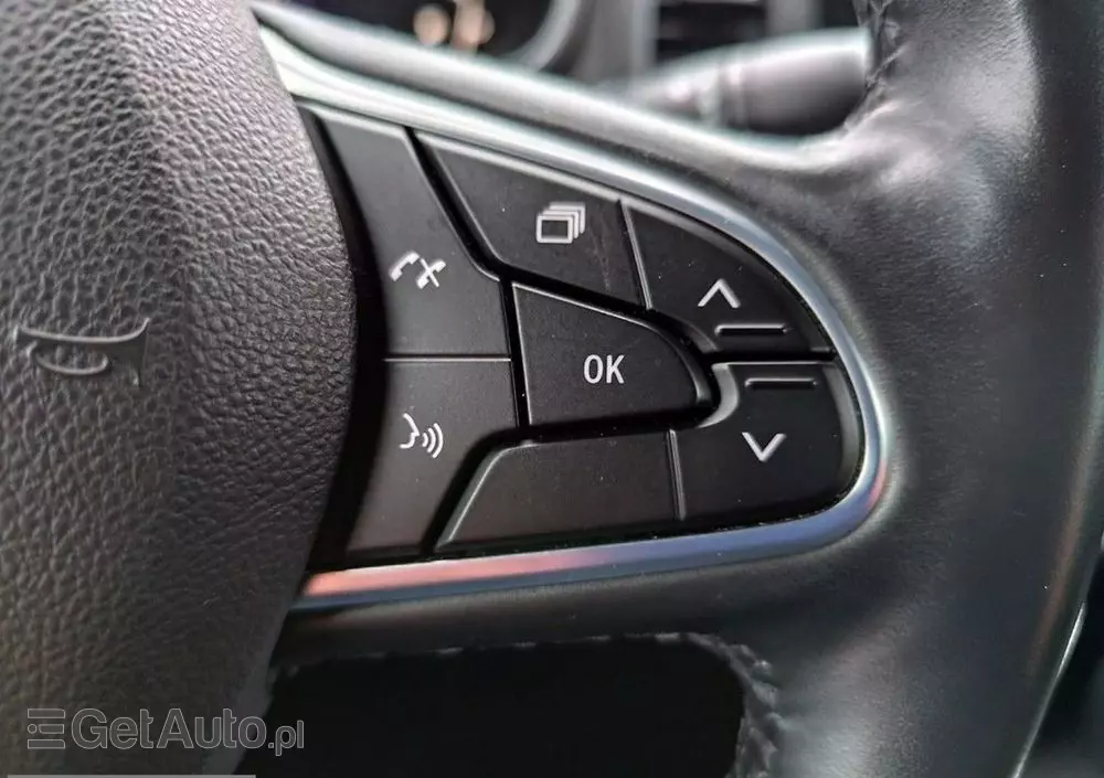 RENAULT Megane 1.3 TCe Intens EDC