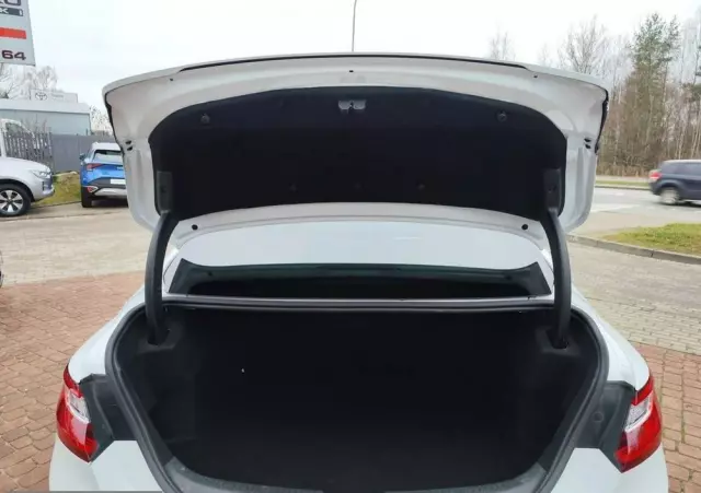 RENAULT Megane 1.3 TCe Intens EDC