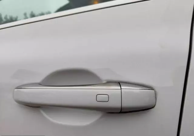 RENAULT Megane 1.3 TCe Intens EDC