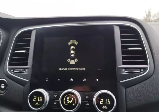 RENAULT Megane 1.3 TCe Intens EDC