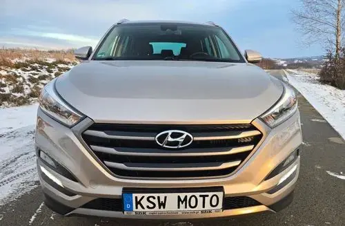 HYUNDAI Tucson 