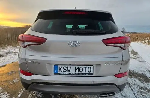 HYUNDAI Tucson 
