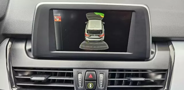 BMW Seria 2 218d (150 KM) xDrive