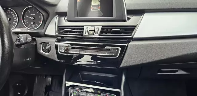 BMW Seria 2 218d (150 KM) xDrive