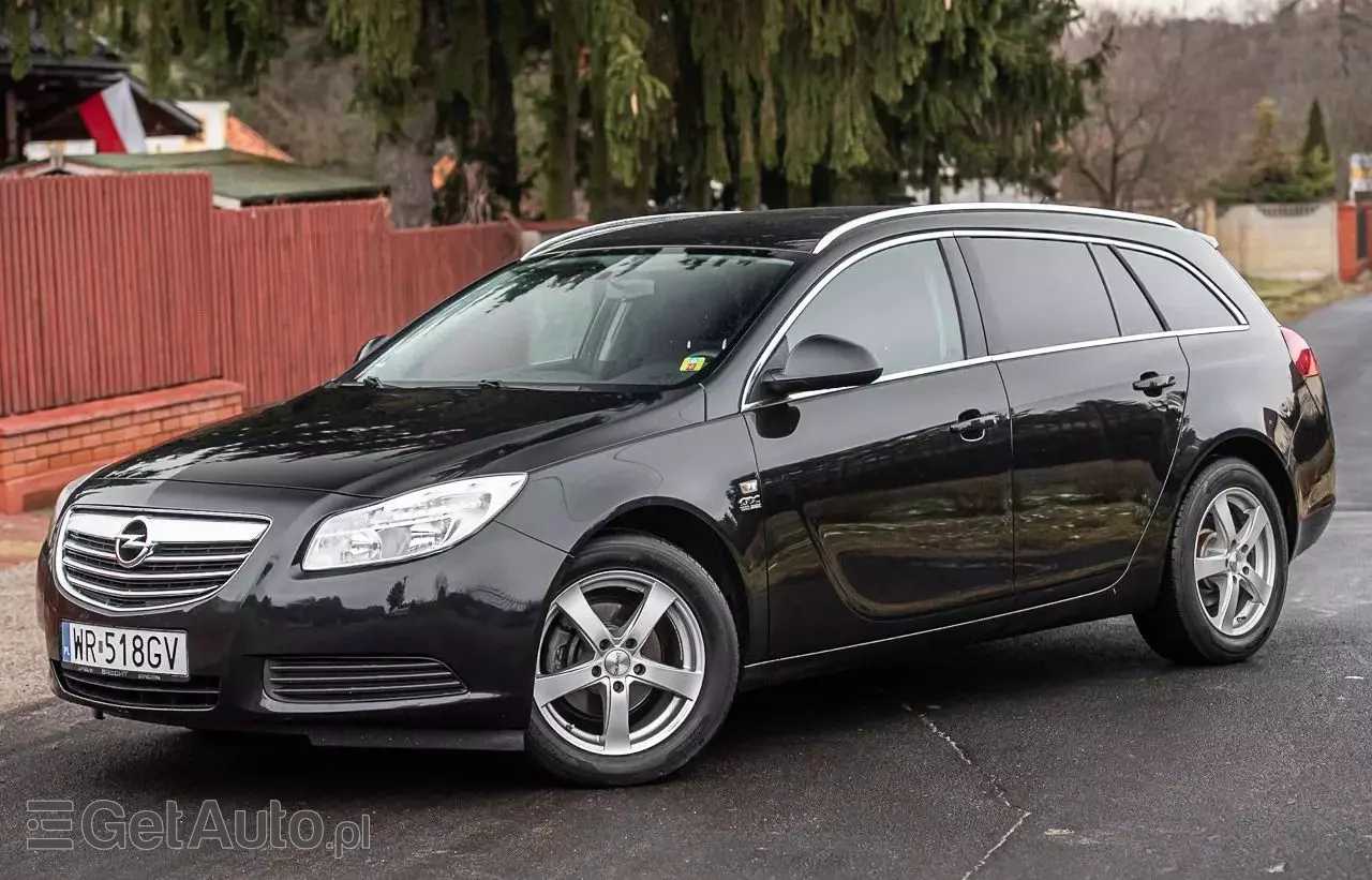 OPEL Insignia 