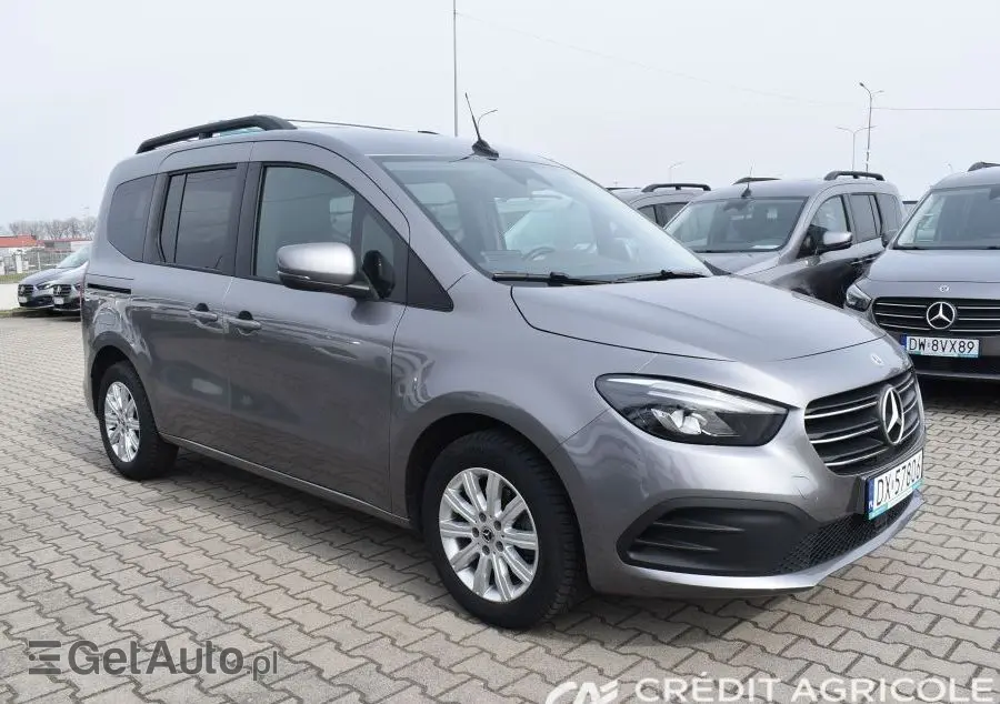 MERCEDES-BENZ Klasa T 180 d Progressive