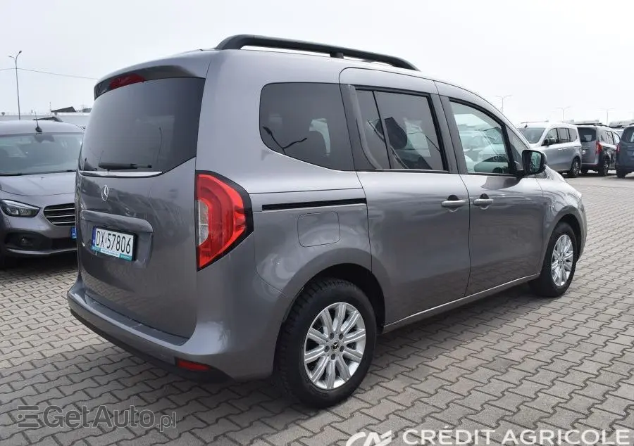 MERCEDES-BENZ Klasa T 180 d Progressive