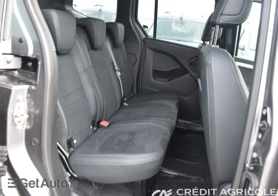 MERCEDES-BENZ Klasa T 180 d Progressive