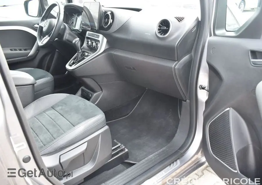 MERCEDES-BENZ Klasa T 180 d Progressive