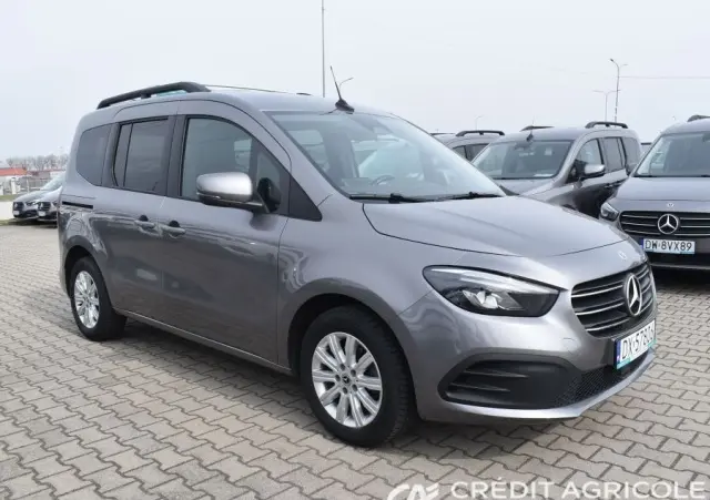 MERCEDES-BENZ Klasa T 180 d Progressive