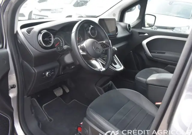 MERCEDES-BENZ Klasa T 180 d Progressive