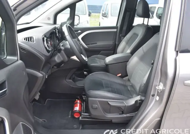 MERCEDES-BENZ Klasa T 180 d Progressive