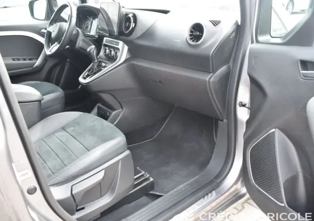 MERCEDES-BENZ Klasa T 180 d Progressive