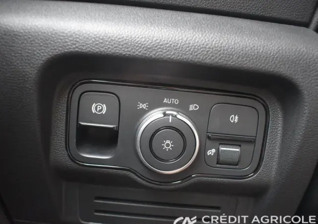 MERCEDES-BENZ Klasa T 180 d Progressive