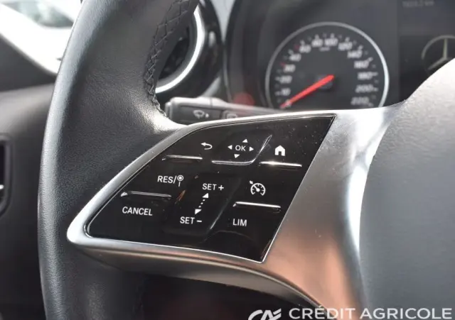 MERCEDES-BENZ Klasa T 180 d Progressive