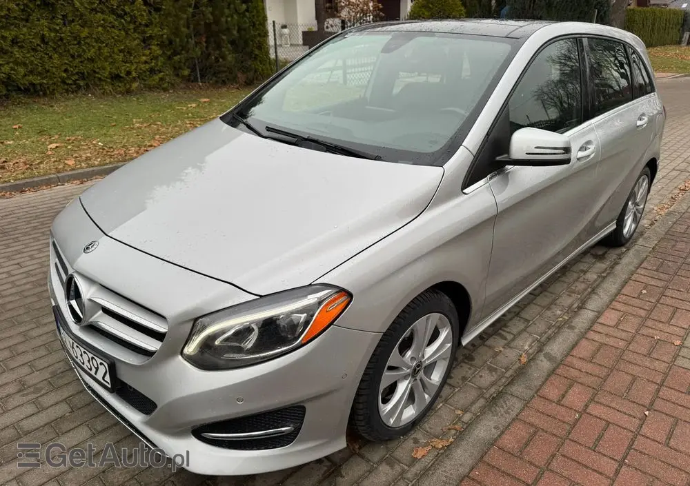 MERCEDES-BENZ Klasa B 250 4Matic 7G-DCT UrbanStyle Edition